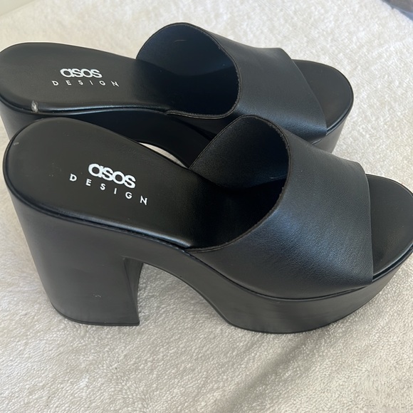 ASOS DESIGN Nebi chunky platform heeled mules in black - Picture 3 of 8
